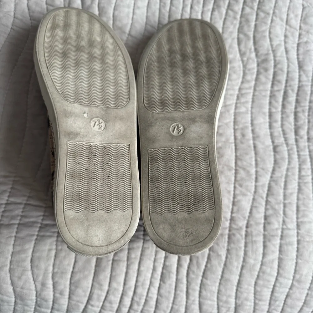 Vince Camuto Women's Leopard Print Slip-On Sneakers - Picture 5 of 6